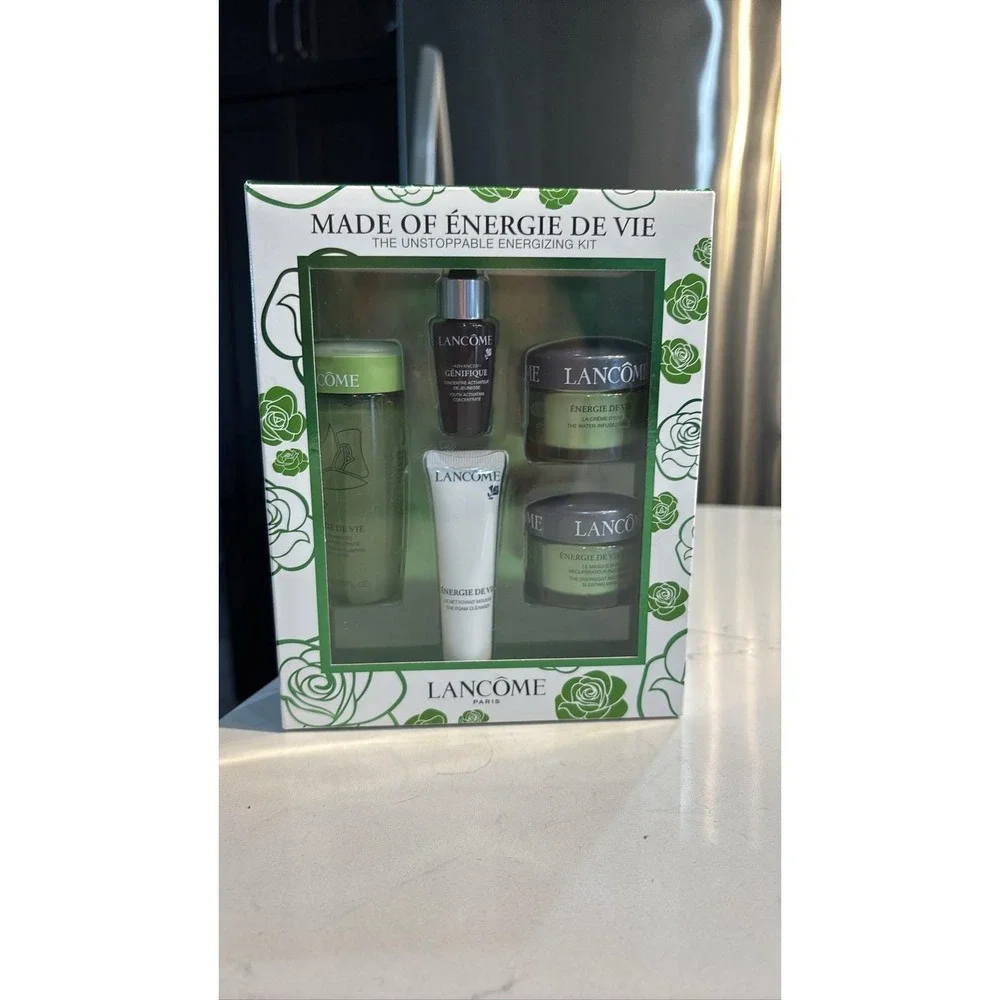 Lancome Energie De Vie The Unstoppable Energizing Kit Set NEW IN BOX